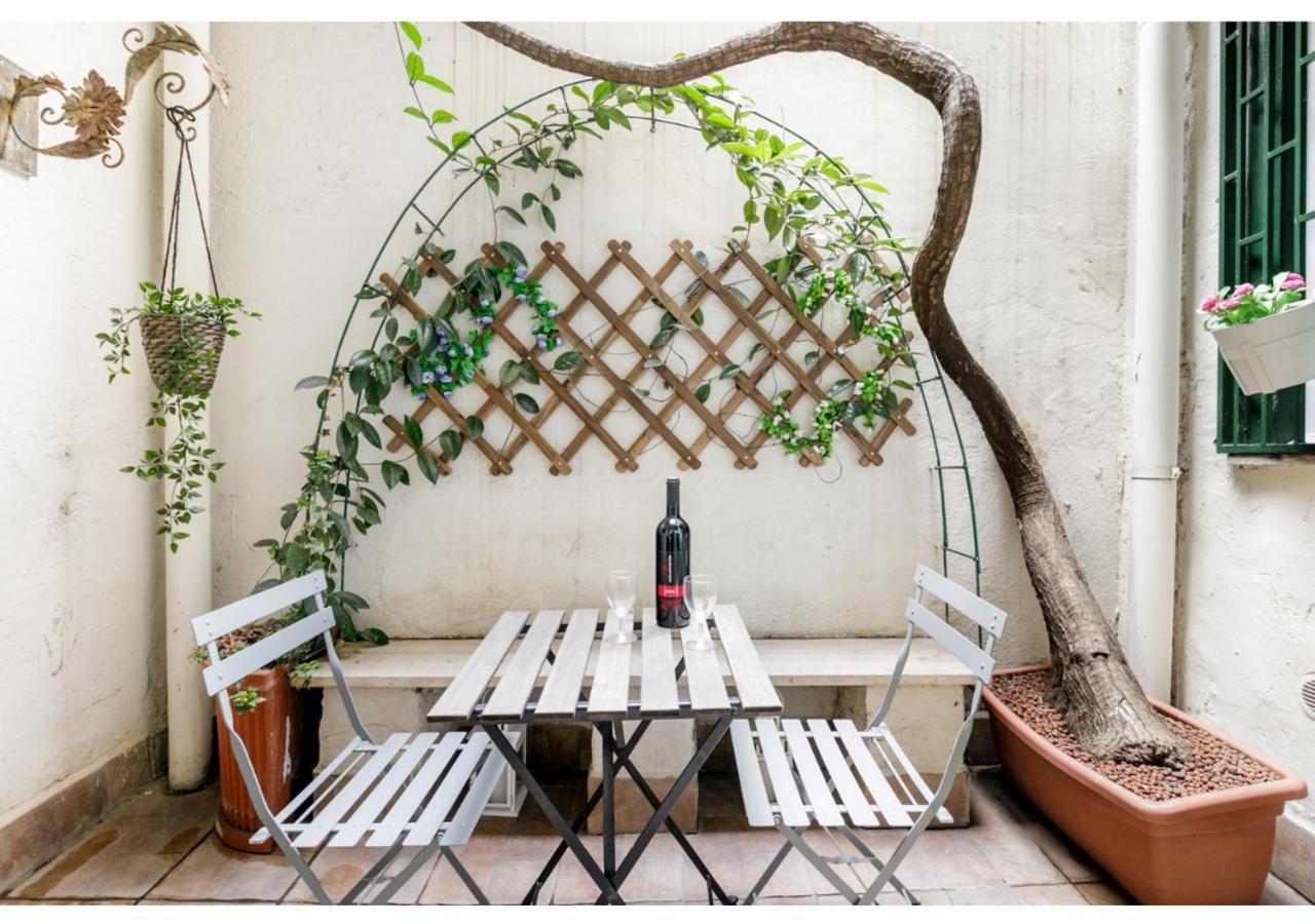 Pied-A-Terre Domusuite Rhome Colosseo Rom Exterior foto