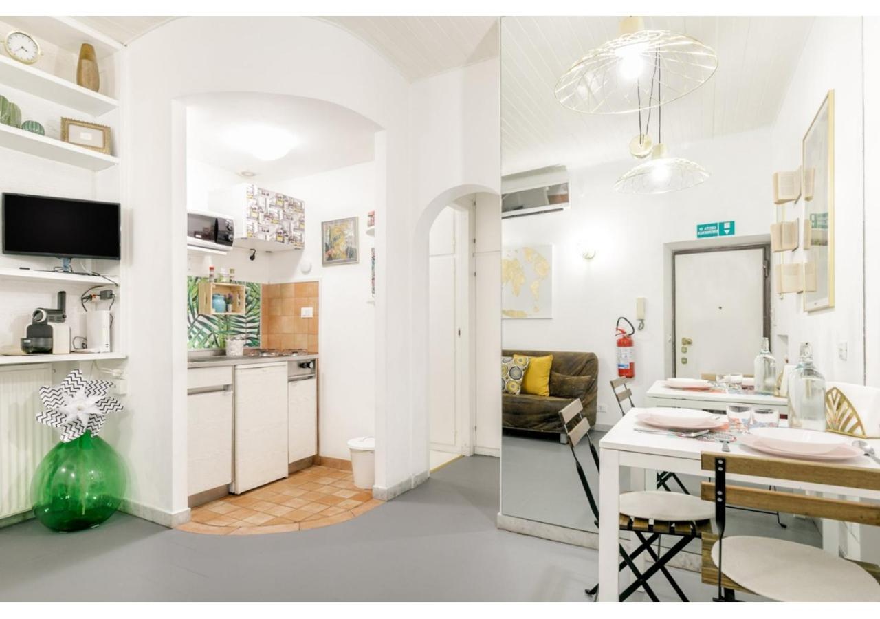 Pied-A-Terre Domusuite Rhome Colosseo Rom Exterior foto