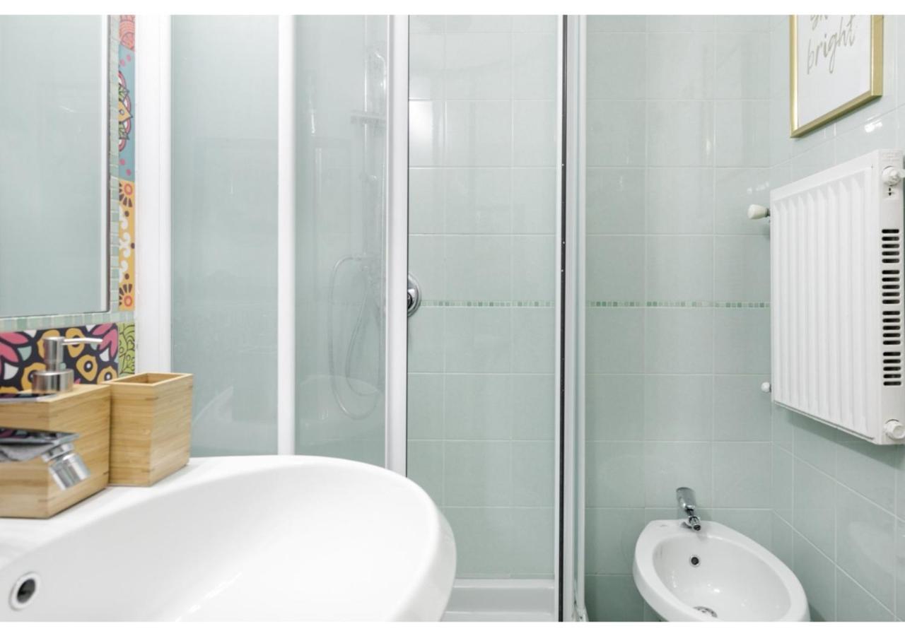 Pied-A-Terre Domusuite Rhome Colosseo Rom Exterior foto