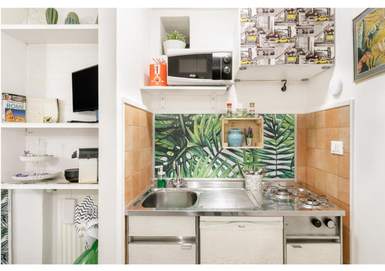 Pied-A-Terre Domusuite Rhome Colosseo Rom Exterior foto